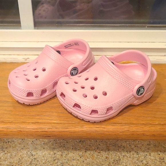 CROCS Other - Baby Crocs Size 2/3